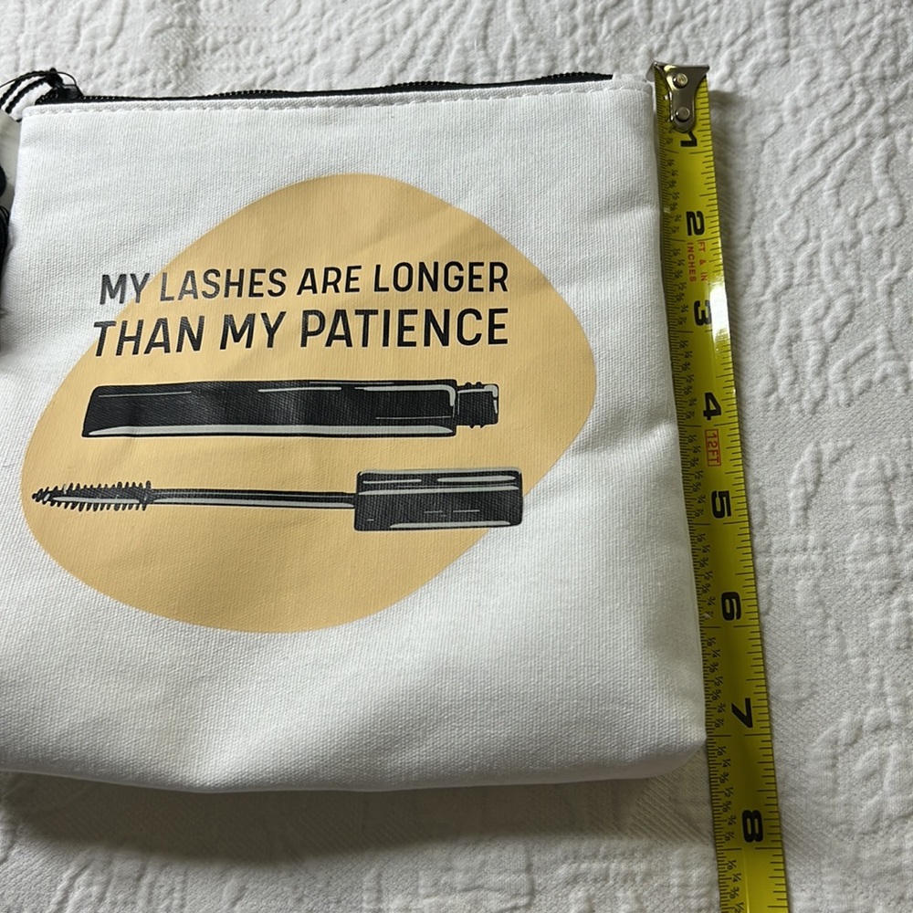 ⭐️🌸Ver/Sak NWT lashes longer than my patience makeup toiletries beach bag lined - Picture 9 of 9